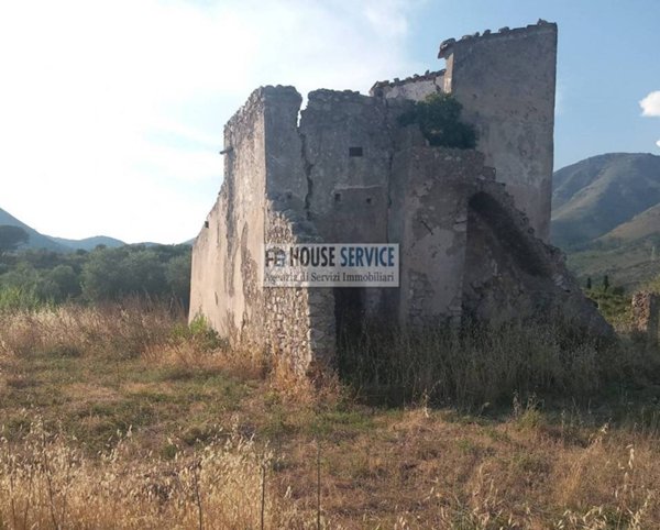 casa indipendente in vendita a Gaeta