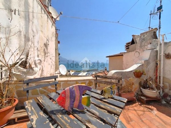 appartamento in vendita a Gaeta in zona Porto Salvo