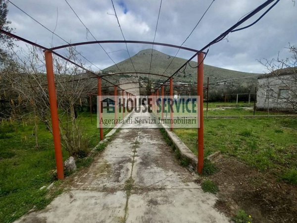 casa indipendente in vendita a Gaeta in zona Sant'Agostino