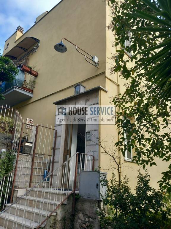 appartamento in vendita a Gaeta in zona Porto Salvo