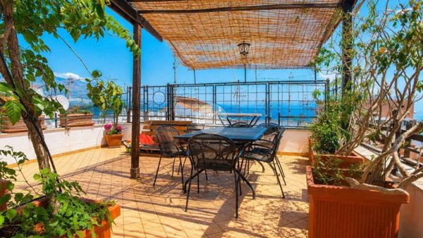 appartamento in vendita a Gaeta in zona Serapo