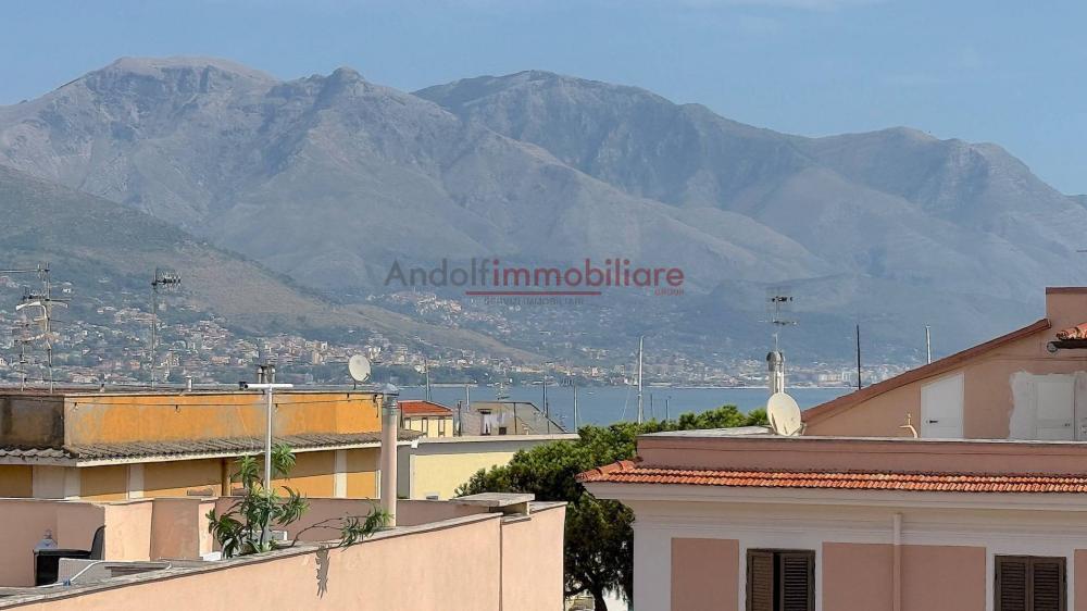 appartamento in vendita a Gaeta in zona Serapo