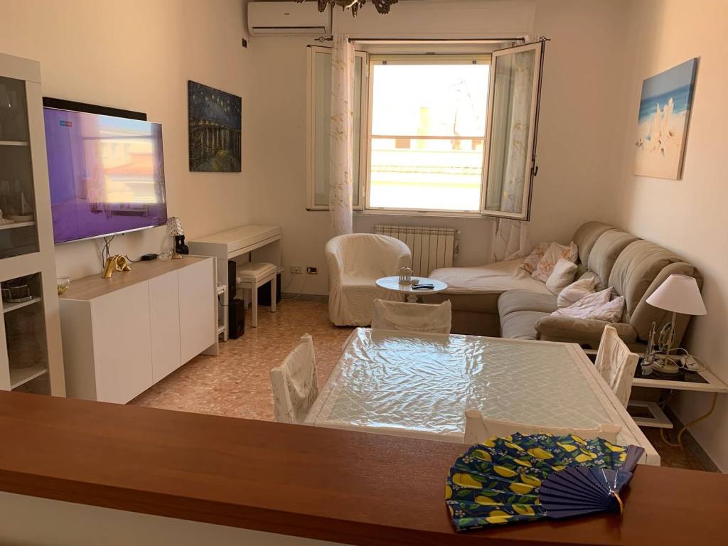 appartamento in vendita a Gaeta in zona Porto Salvo
