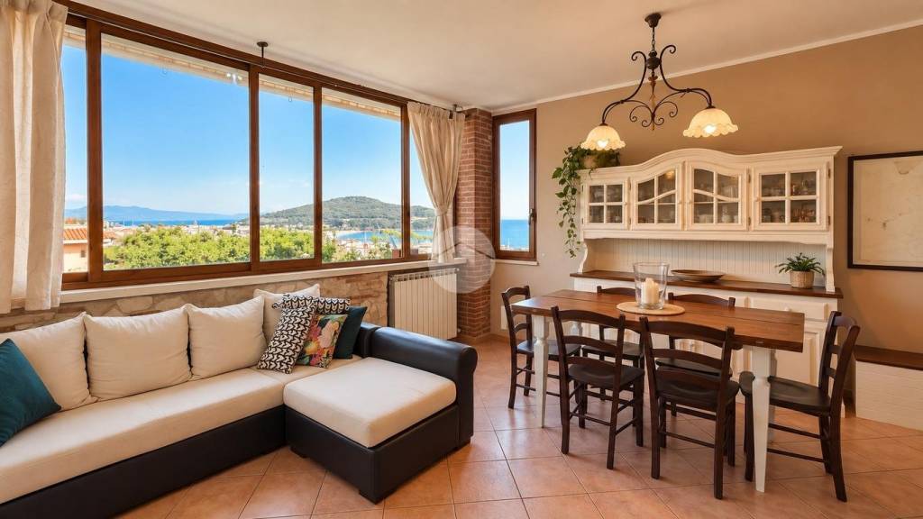 casa indipendente in vendita a Gaeta