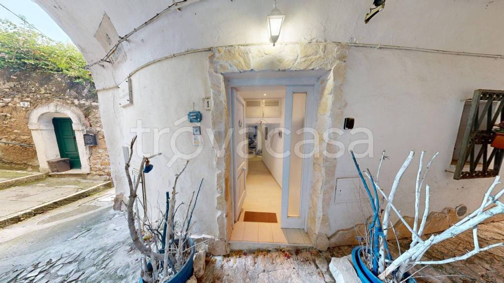 appartamento in vendita a Gaeta in zona Porto Salvo