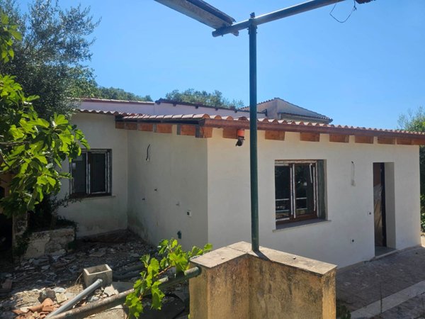 casa indipendente in vendita ad Itri