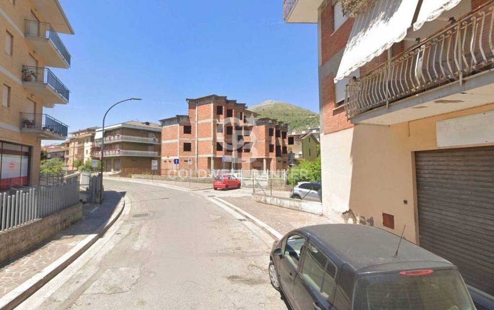 negozio in vendita ad Itri