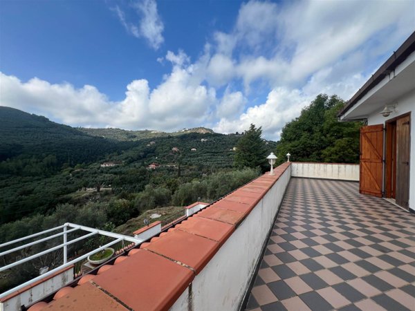 casa indipendente in vendita ad Itri