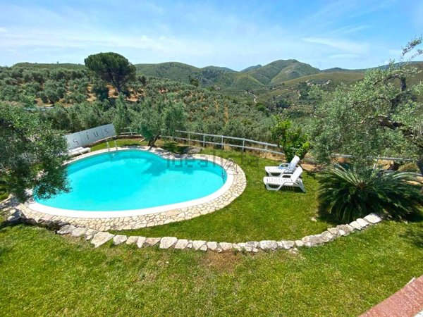 casa indipendente in vendita ad Itri