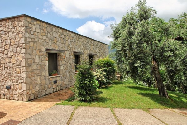 casa indipendente in vendita ad Itri