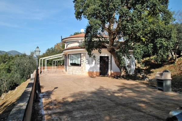 casa indipendente in vendita ad Itri