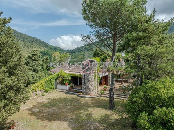 casa indipendente in vendita ad Itri