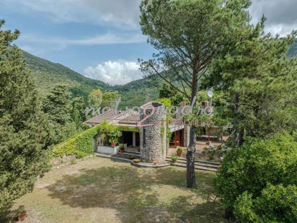 casa indipendente in vendita ad Itri