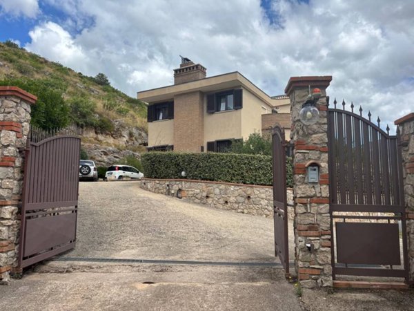 casa indipendente in vendita ad Itri