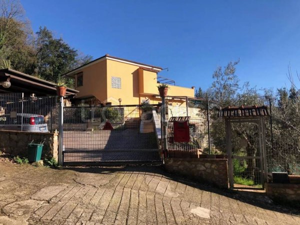 casa indipendente in vendita ad Itri