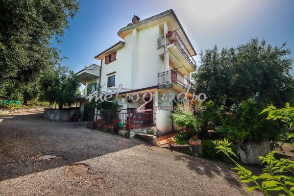 casa indipendente in vendita ad Itri