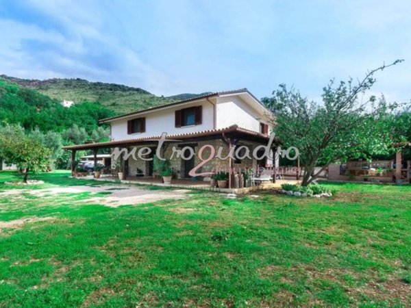casa indipendente in vendita ad Itri