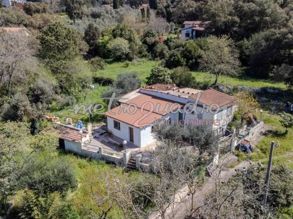 casa indipendente in vendita ad Itri