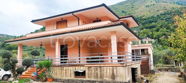 casa indipendente in vendita ad Itri