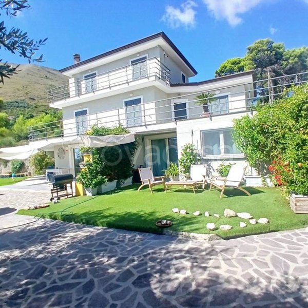 casa indipendente in vendita ad Itri