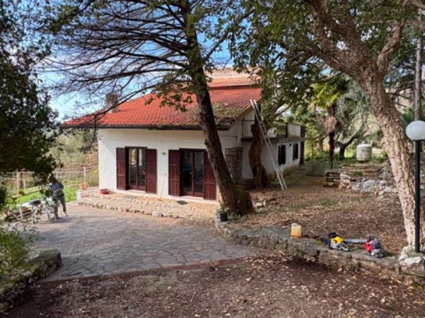 casa indipendente in vendita ad Itri