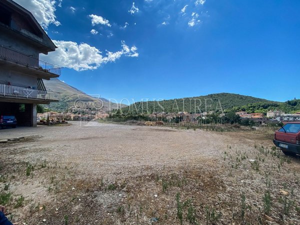 terreno edificabile in vendita ad Itri