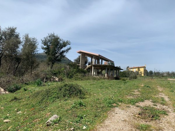 esavano in vendita ad Itri