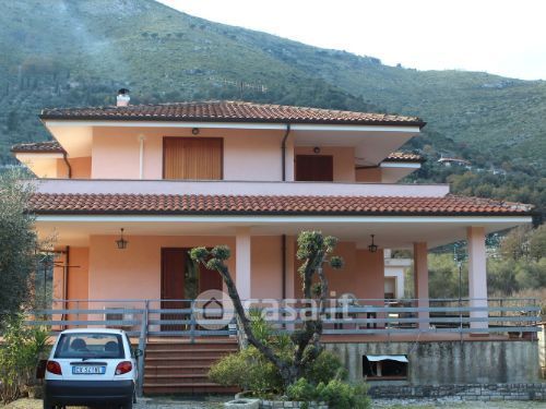 casa indipendente in vendita ad Itri