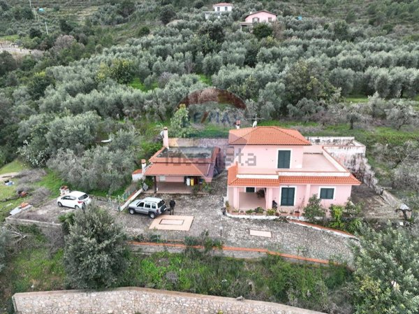 casa indipendente in vendita ad Itri