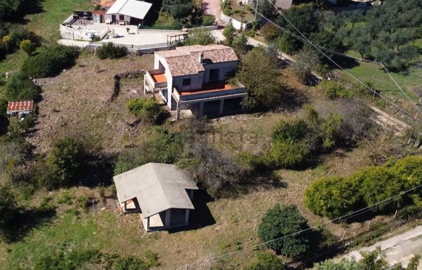 casa indipendente in vendita ad Itri