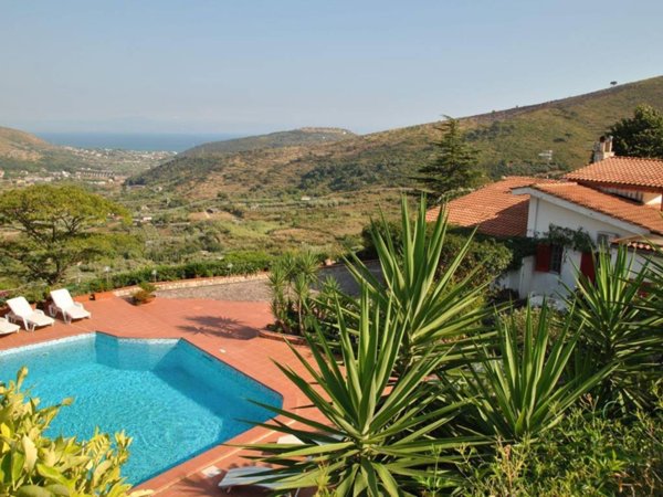 casa indipendente in vendita ad Itri