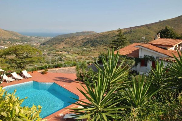 casa indipendente in vendita ad Itri