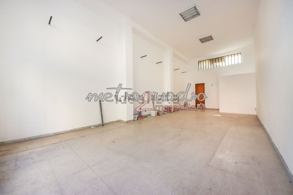 locale commerciale in vendita ad Itri