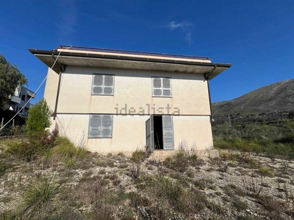 casa indipendente in vendita ad Itri