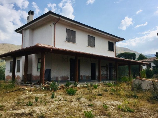 casa indipendente in vendita ad Itri