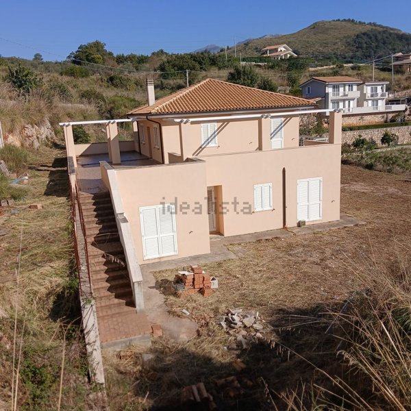 casa indipendente in vendita ad Itri
