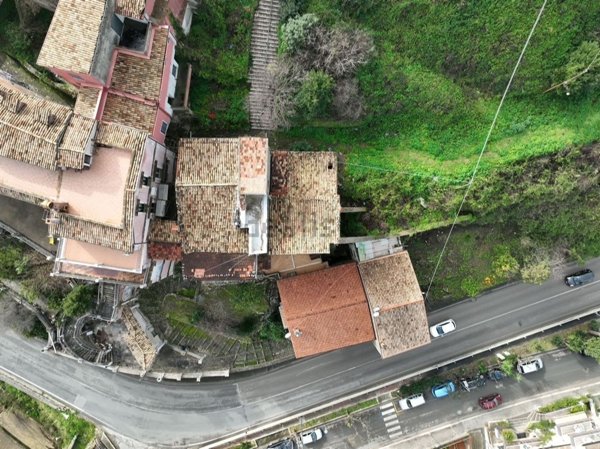 negozio in vendita ad Itri