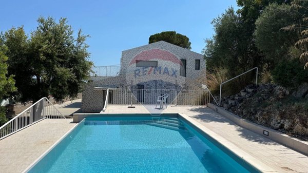 casa indipendente in vendita ad Itri