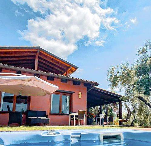 casa indipendente in vendita ad Itri