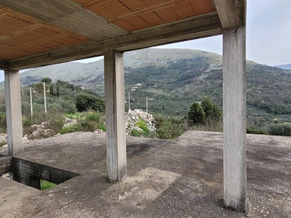 casa indipendente in vendita ad Itri
