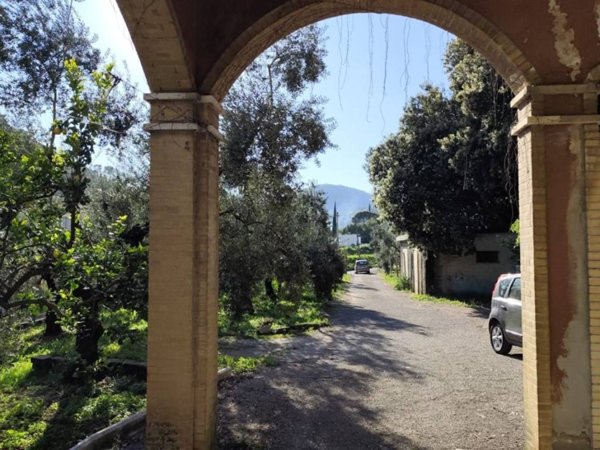 intera palazzina in vendita ad Itri