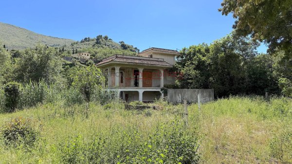 casa indipendente in vendita ad Itri
