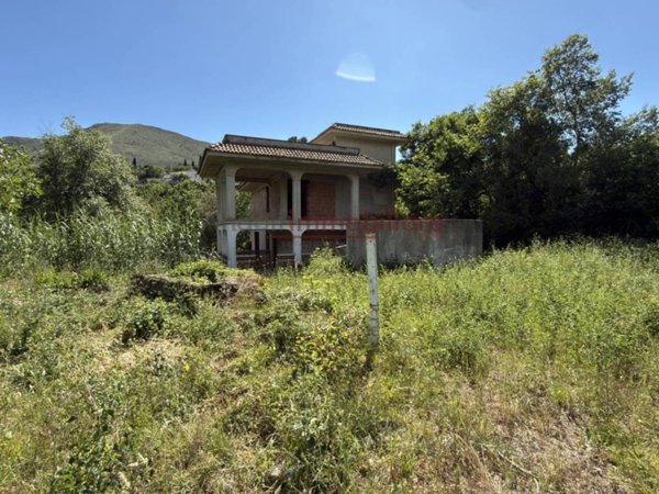 casa indipendente in vendita ad Itri