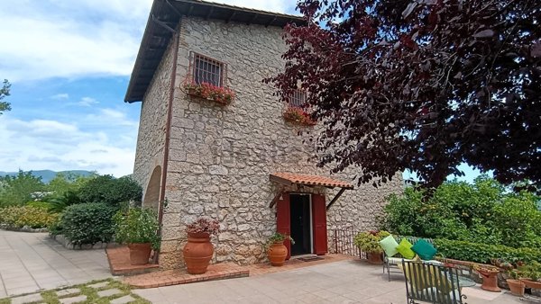 casa indipendente in vendita ad Itri