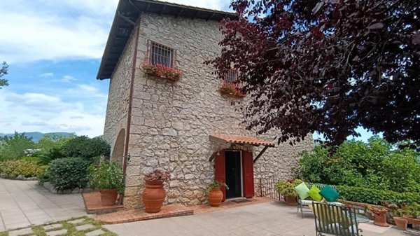 casa indipendente in vendita ad Itri