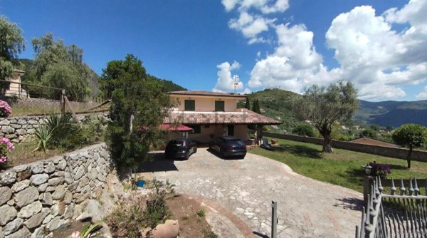 casa indipendente in vendita ad Itri