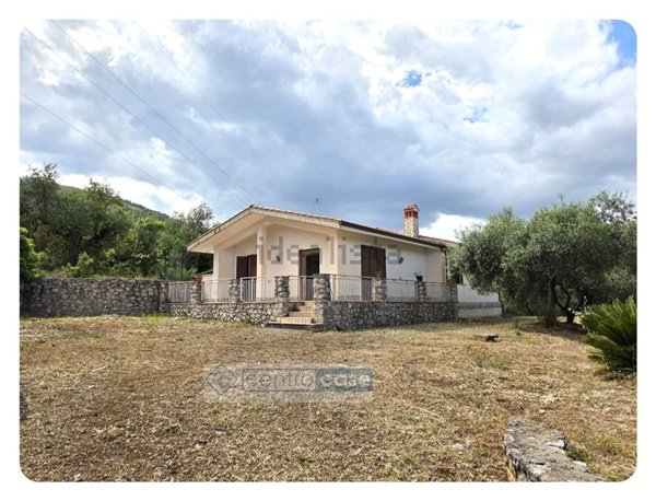 casa indipendente in vendita ad Itri
