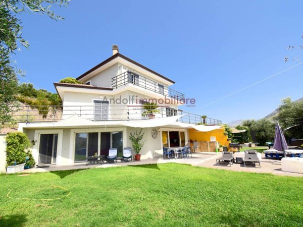 casa indipendente in vendita ad Itri