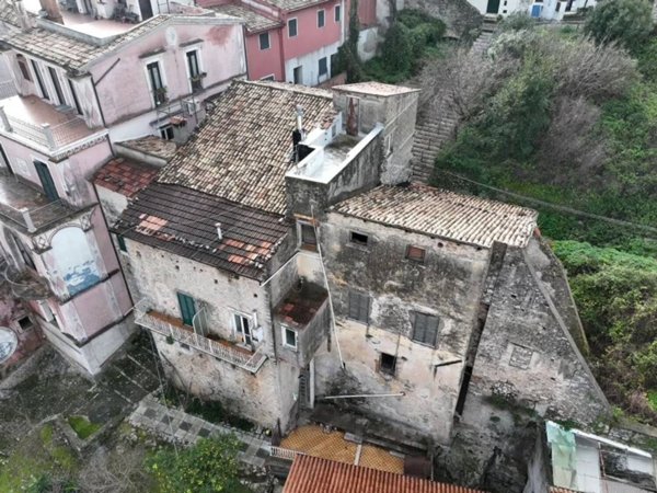 intera palazzina in vendita ad Itri