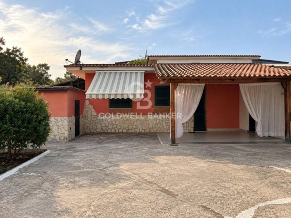 casa indipendente in vendita ad Itri